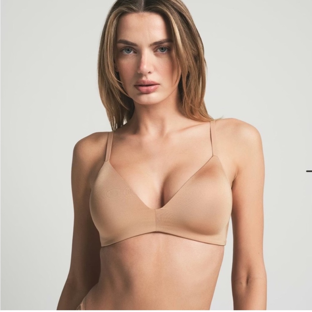 SKIMS Wireless FormT-Shirt Bra 36C